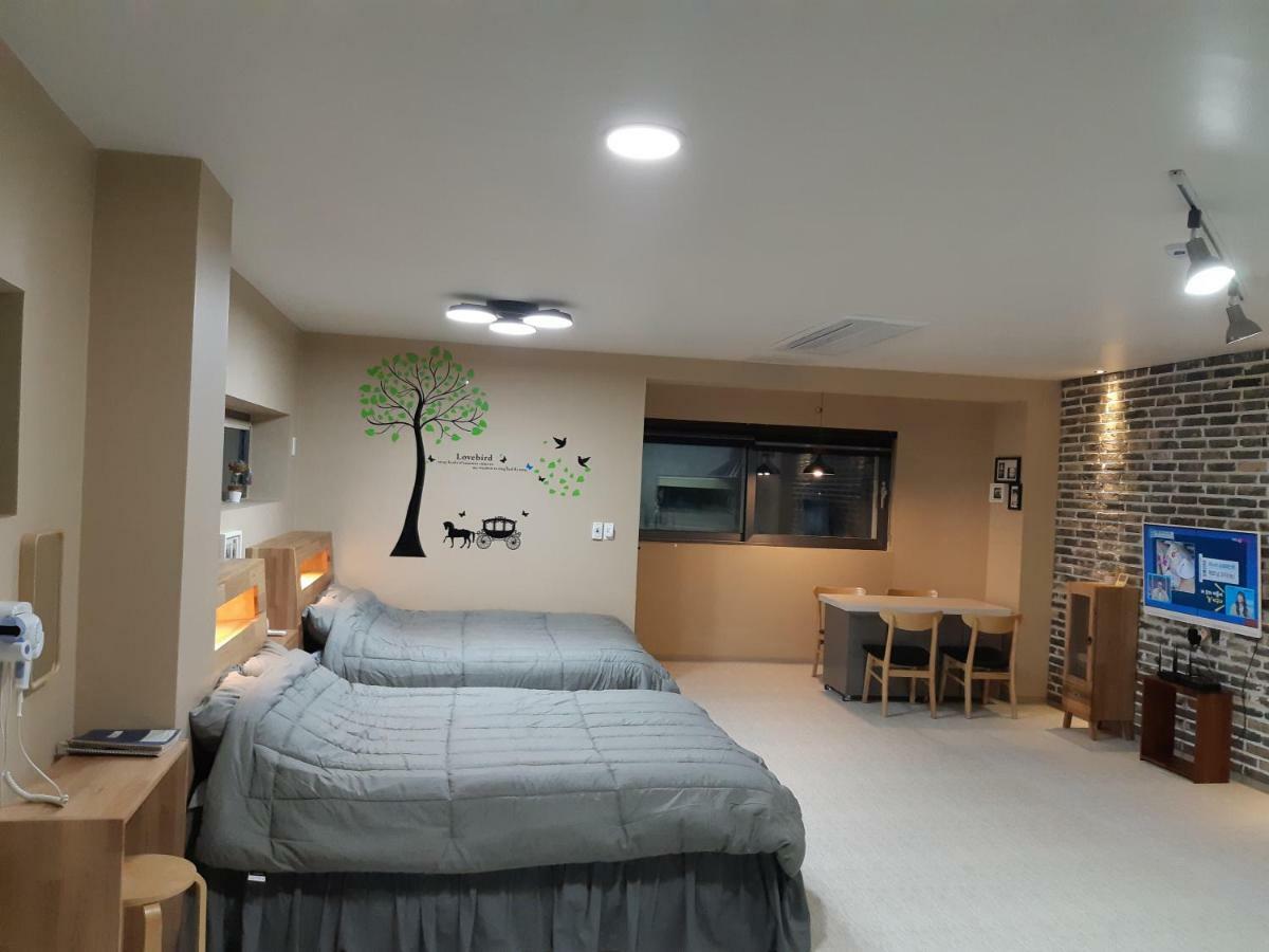 La Masion Benie Villa Seogwipo Exteriör bild