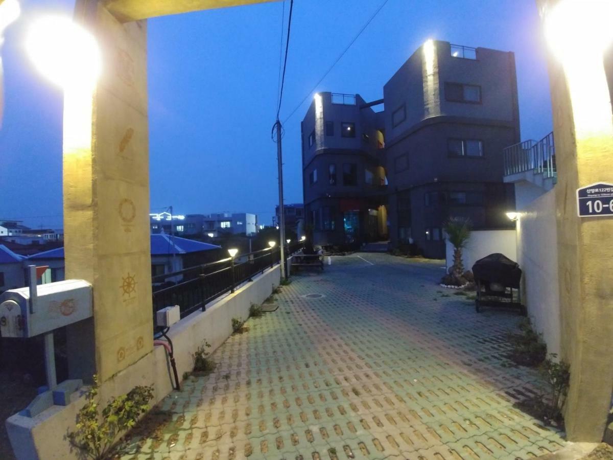 La Masion Benie Villa Seogwipo Exteriör bild